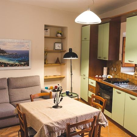 Rocher House Cefalu Apartment Bagian luar foto